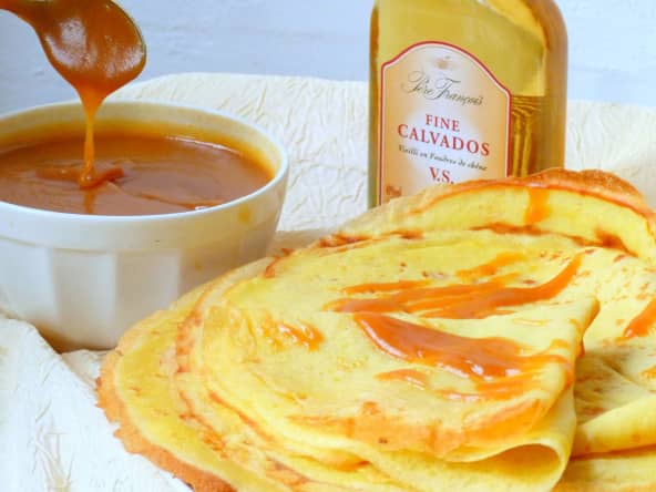 Mes crêpes au calvados et au caramel beurre salé