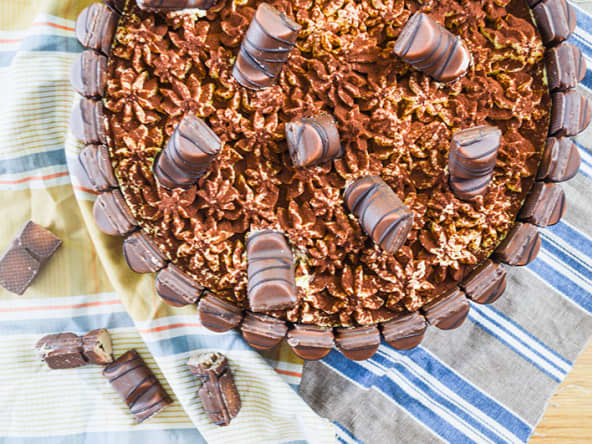 « Entremisu » au Kinder Bueno : un entremet façon tiramisu