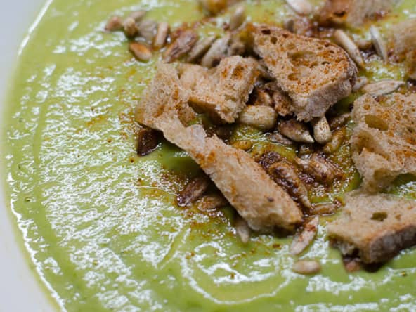 Soupe au brocoli, au poireau et au Bleu