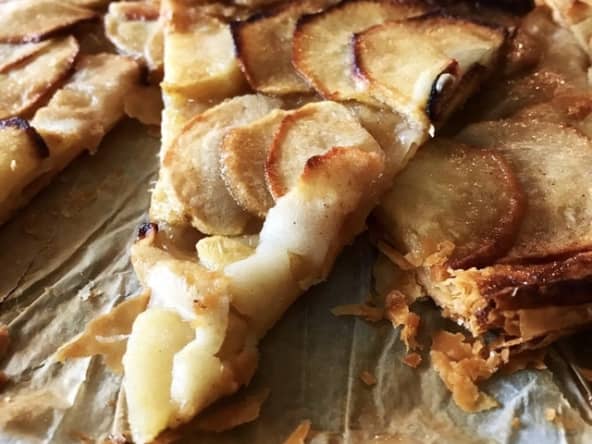 Tarte fine aux pommes caramélisée