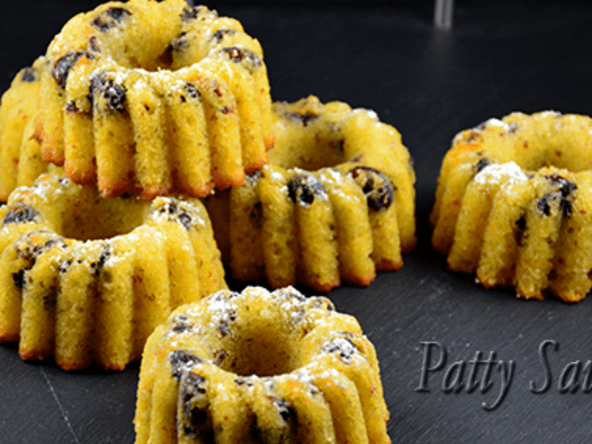 Mini Bundt Cakes au Pamplemousse et Airelles