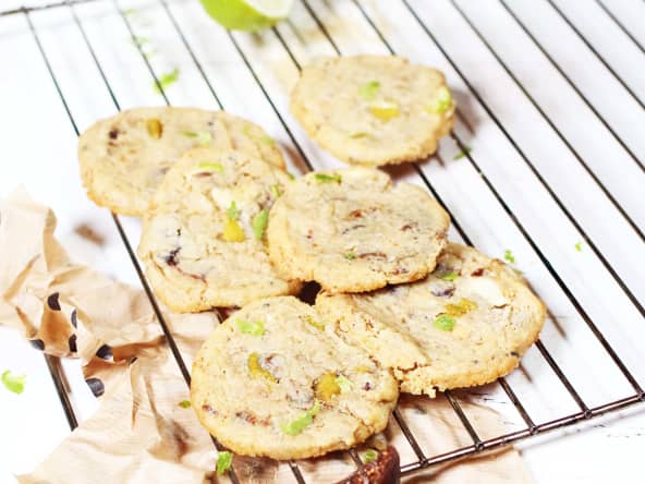 Cookies moelleux à la figue, chocolat blanc et zeste de citron vert