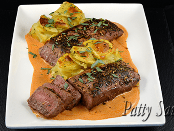 Filets d’agneau et sauce au vin banc paprika