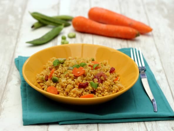 Blésotto aux petits-pois, fêves, carotte et bacon