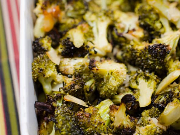 Brocoli rôti aux amandes et au parmesan