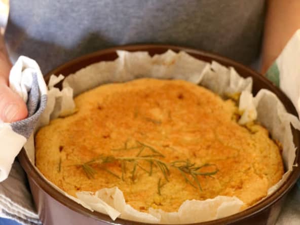 Gâteau polenta, amandes mais aussi citron et romarin
