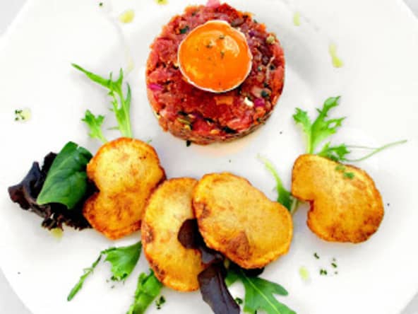 Tartare de Bœuf à l'Italienne et pommes soufflées
