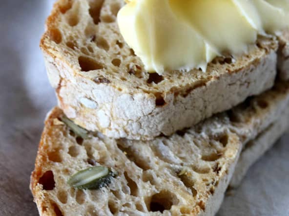 Pain complet aux graines cuisson cocotte 