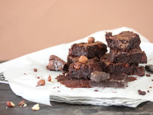Brownie aux noisettes et au chocolat