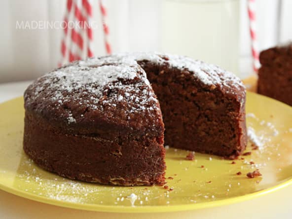 Gâteau moelleux au chocolat et aux pommes