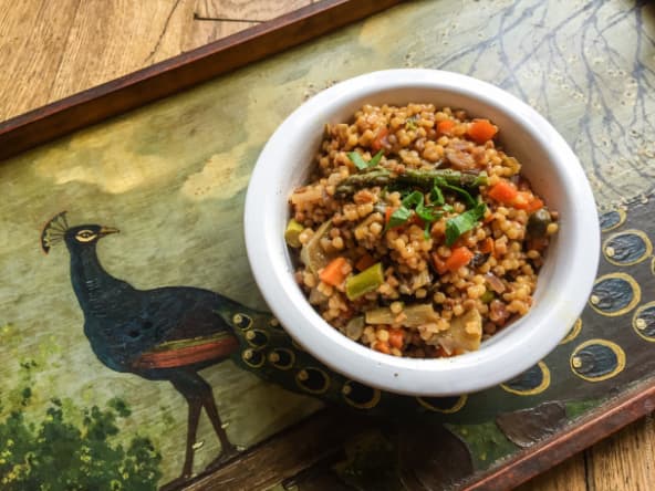 Fregola sarda aux légumes de printemps