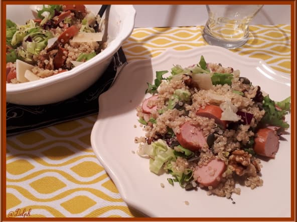 Salade de Quinoa, Noix et Saucisses