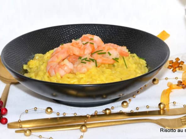 Risotto au safran et aux crevettes ou risotto à la Milanaise.
