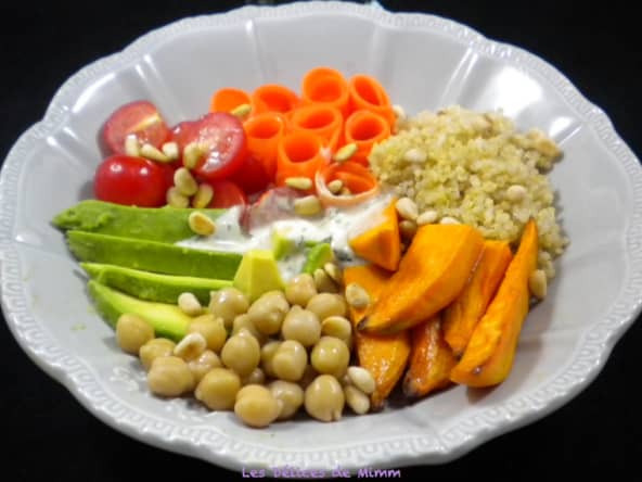 Buddha bowl végétarien et sa sauce au sésame