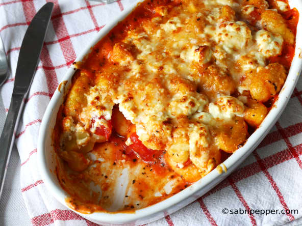 Gratin de gnocchi tomate, féta et basilic