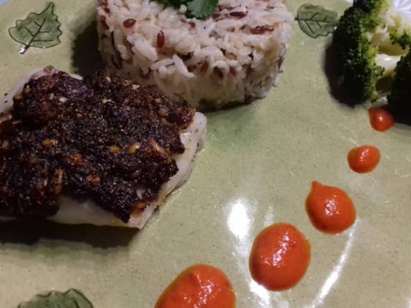 cabillaud en habit d'épices, crème de poivrons et riz égyptien