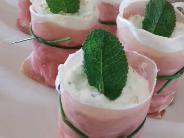 Roulés chèvre jambon de Parme 