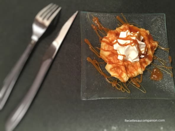 Gaufres Liégeoise au caramel beurre salé et chantilly