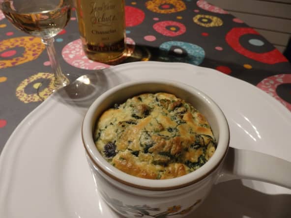 Soufflé salé original aux herbes et escargots 