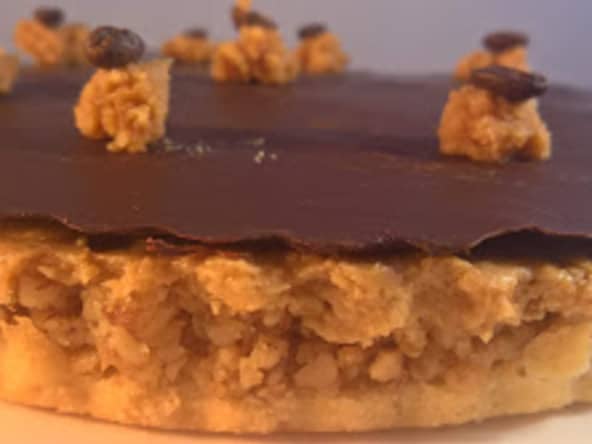 Tarte caramel aux noix et et café