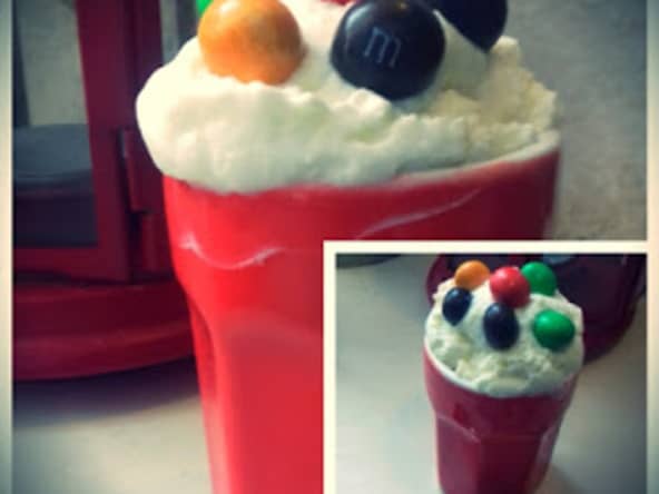 Comme un Mac Flurry, sirop de chocolat et coulis de Carambars.