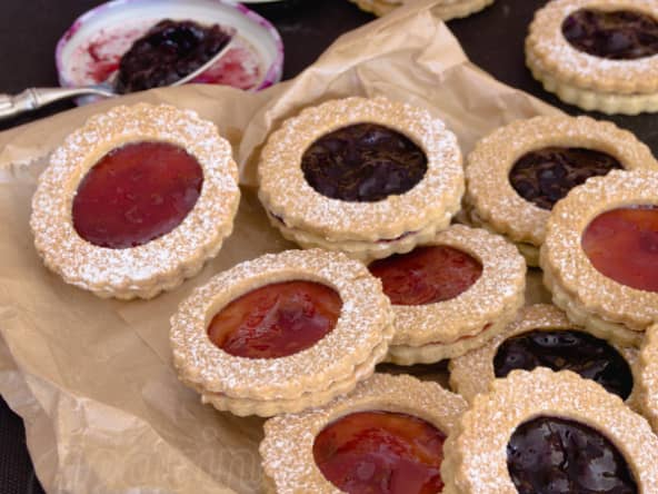 Les sablés fourrés à la confiture