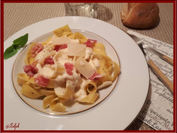 Tagliatelles aux truffes de Toscane et sa Crème de Parmesan
