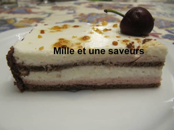 Bavarois cerise et sa mousse d'amandes