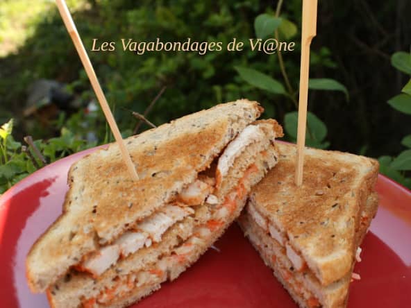 Club sandwichs au poulet tandoori et coleslaw