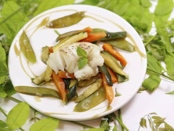 Dos d'églefin et julienne de légumes citron et basilic