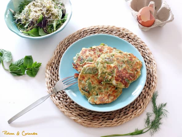 Galettes aux cocos plats, feta, menthe et aneth