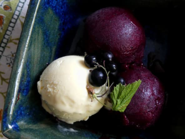 Sorbet au cassis : la recette avec une sorbetière