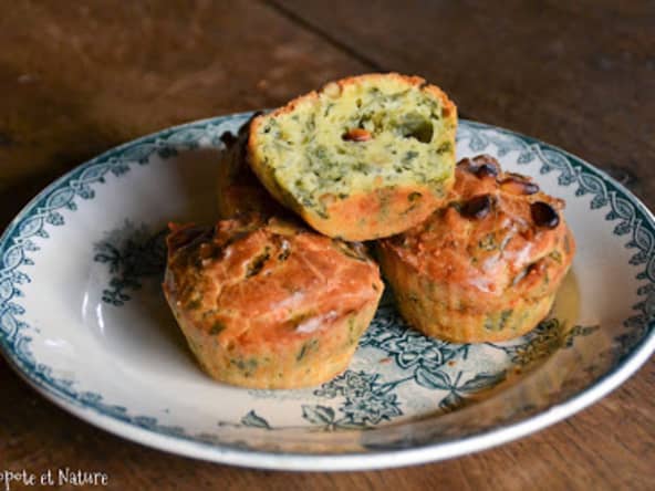 Mini cakes au chou kale, bettes, fromage frais et pignons