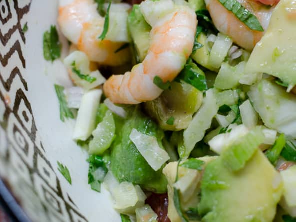 Salade de fenouil, au pamplemousse, à l'avocat et aux crevettes