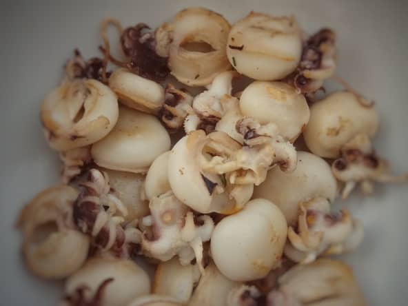 Seiches marinées au jus de citron et thym à la plancha