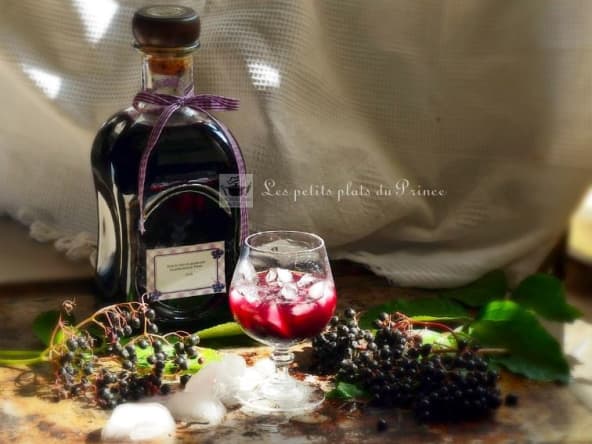 Sirop de baies de sureau noir pour vos boissons