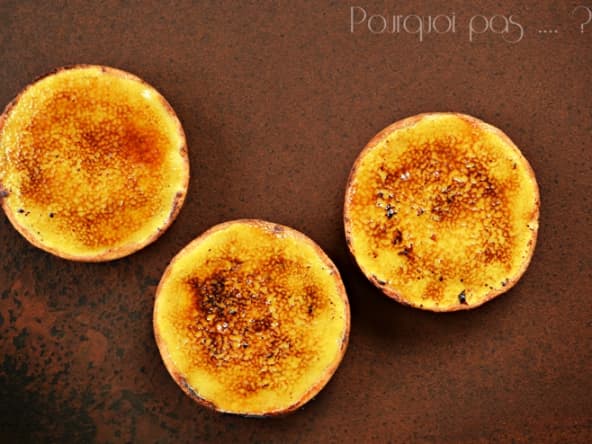 Tartelettes façon crème brûlée au thé et aux épices d'après Yotam Ottolenghi