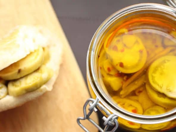 Pickles de tomates vertes à l'huile