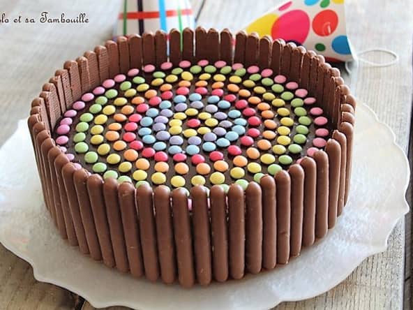 Gâteau d’anniversaire au chocolat et smarties