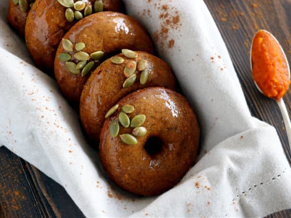 Donuts épicés à la citrouille vegan