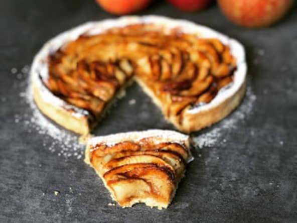 Tarte aux pommes, caramel au beurre salé