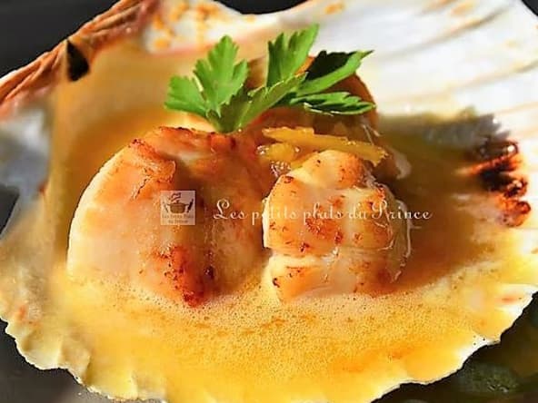 Noix de saint-jacques en beurre citronné, miel et gingembre