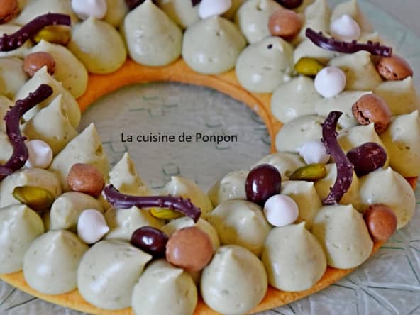 Pâte sucrée selon Cyril Lignac, garnie de crème diplomate à la pistache