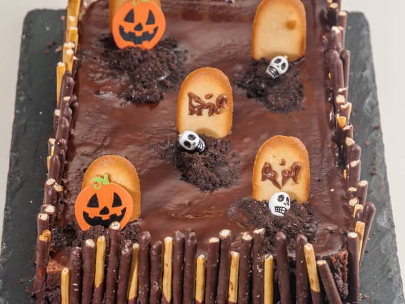 Gâteau cimetière pour un halloween effrayant