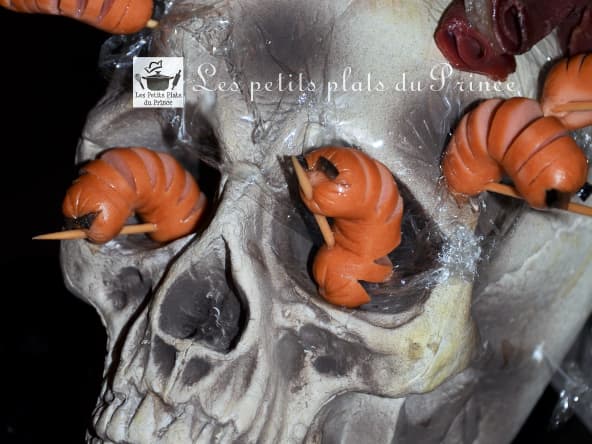 Affreuses petites chenilles d'Halloween