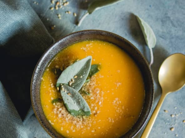 Velouté de courge butternut et lentilles corail