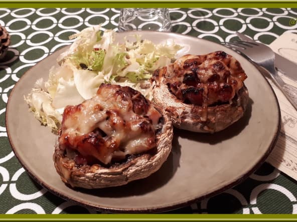 Champignons farcis à la poitrine fumée et miel