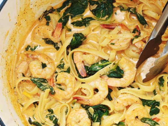 Pâtes aux crevettes et épinards