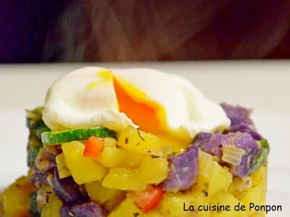 Tour de vitelotte, courgette et butternut garnie d'un oeuf poché