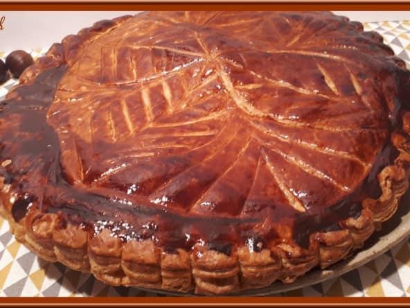 Galette des rois à la crème d'amande et marron spécial Epiphanie